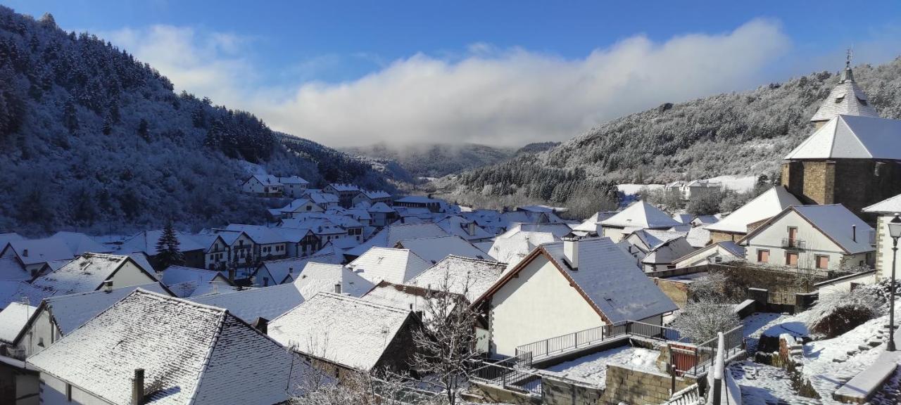 Altxabi Apartamento Rural Ochagavía Dış mekan fotoğraf